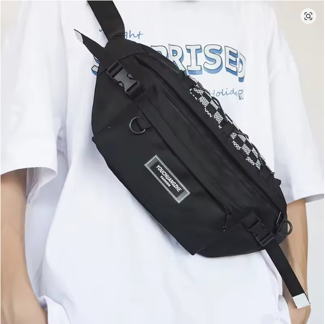 DON’T FOLLOW ME Fanny pack